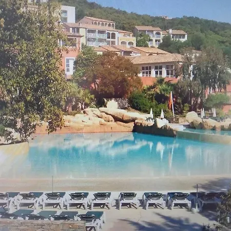 Apartment Résidence: Tranquil Oasis In Saint-tropez Gulf Grimaud